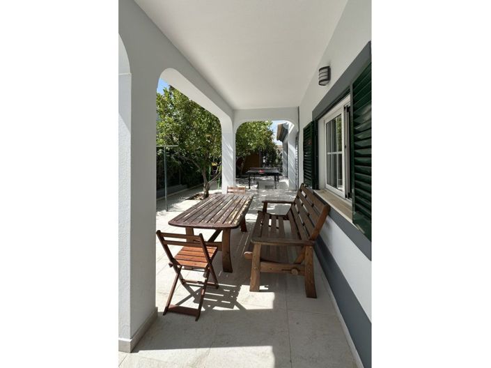 Image No.32-4 Bed House for sale