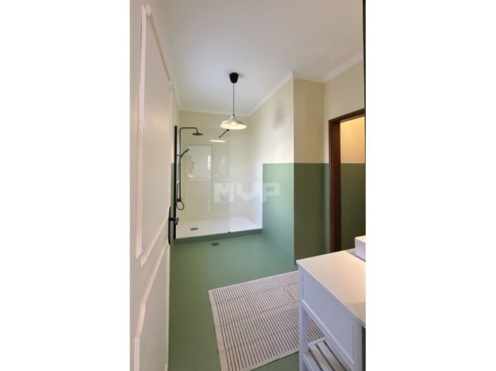 Image No.34-4 Bed House for sale