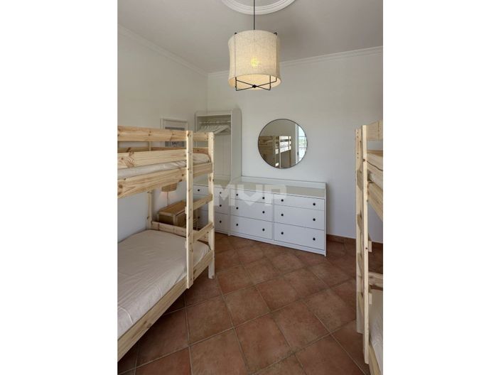Image No.38-4 Bed House for sale