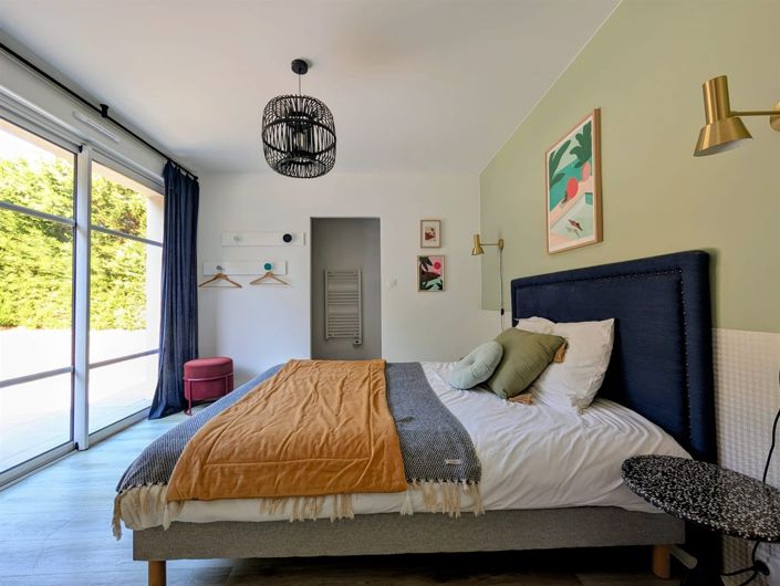 Image No.10-6 Bed House for sale