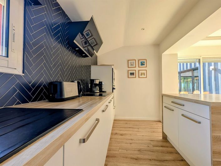 Image No.16-6 Bed House for sale
