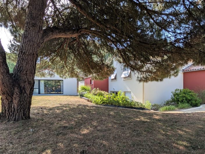 Image No.25-6 Bed House for sale