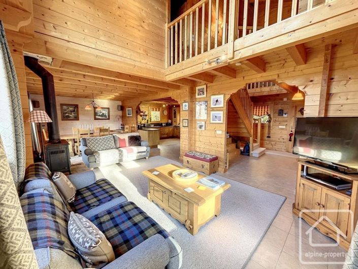 Image No.2-5 Bed Property for sale