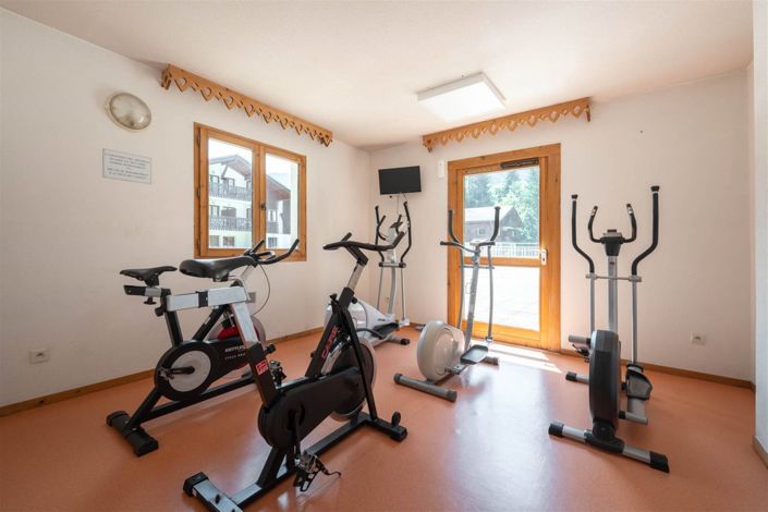 Image No.12-2 Bed Apartment for sale