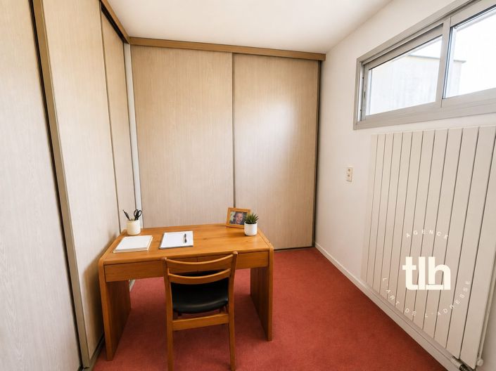 Image No.17-4 Bed House for sale