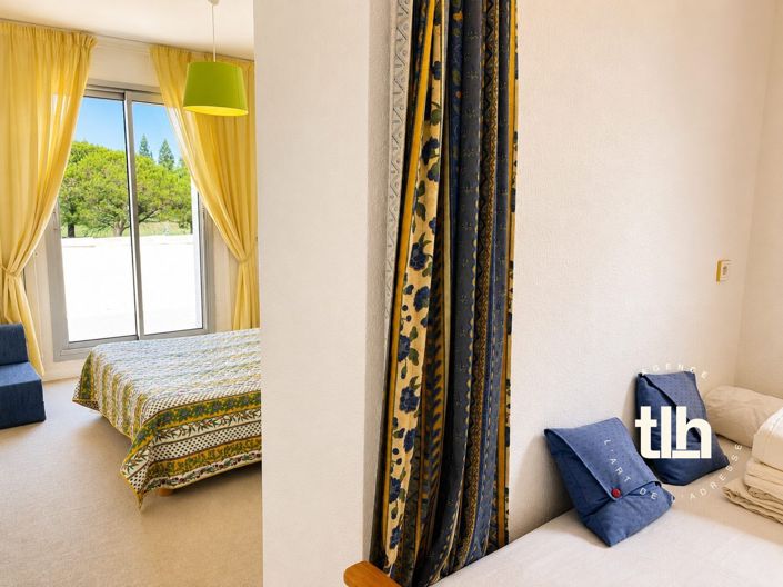 Image No.20-4 Bed House for sale