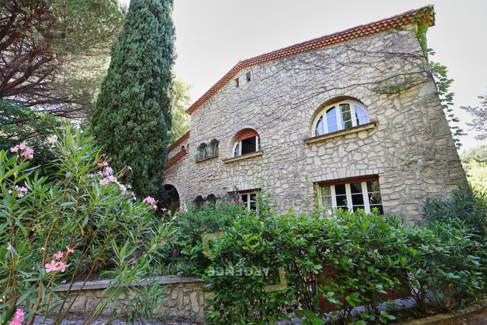 Image No.3-6 Bed House for sale