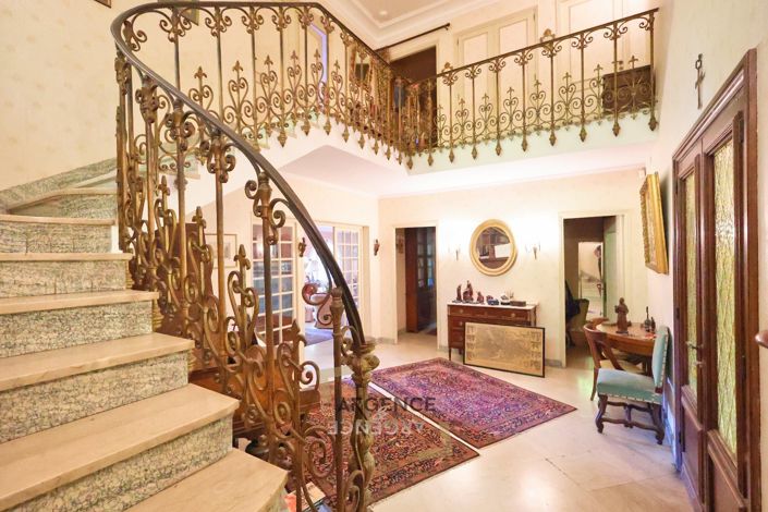 Image No.7-6 Bed House for sale