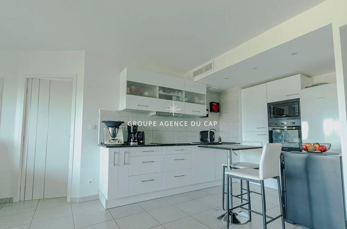 Image No.6-3 Bed Apartment for sale