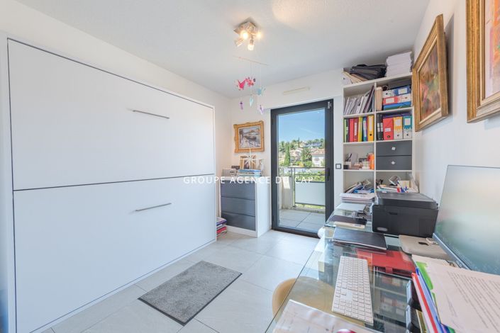 Image No.9-3 Bed Apartment for sale