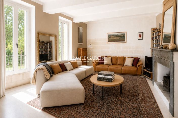 Image No.2-10 Bed House for sale