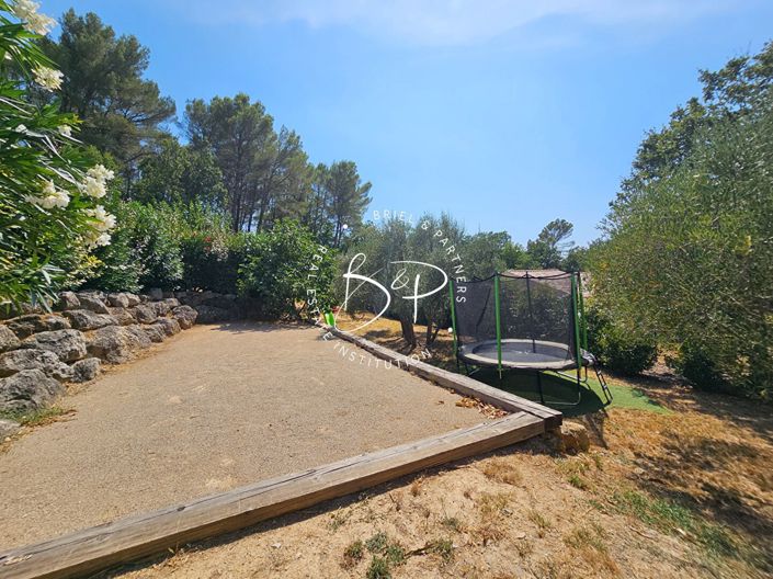 Image No.17-4 Bed House for sale