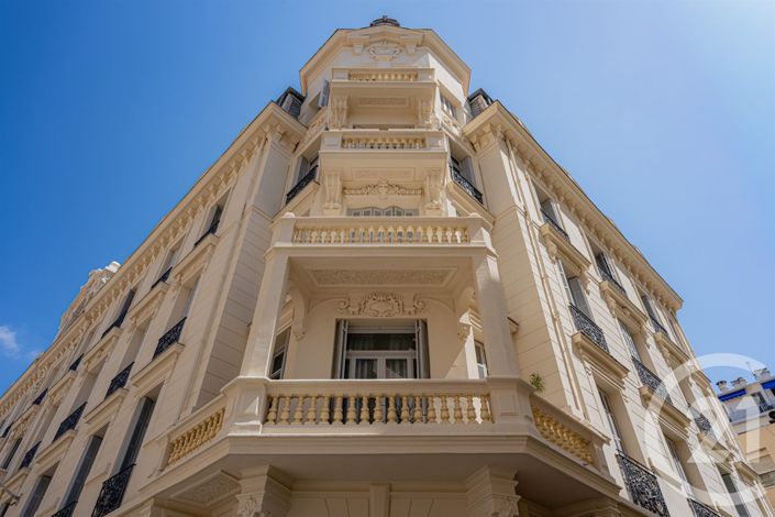 Image No.3-11 Bed Apartment for sale