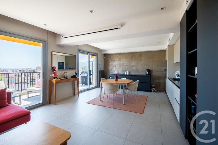 Image No.13-3 Bed Apartment for sale