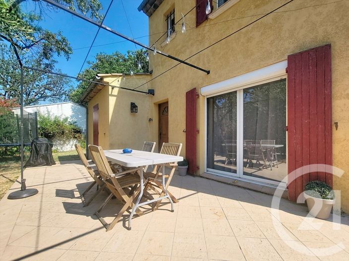 Image No.2-3 Bed House for sale