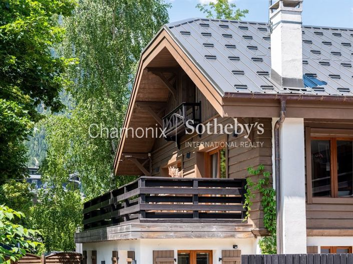 Image No.18-4 Bed House for sale