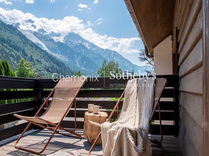 Image No.2-4 Bed House for sale
