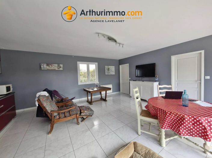 Image No.17-4 Bed House for sale