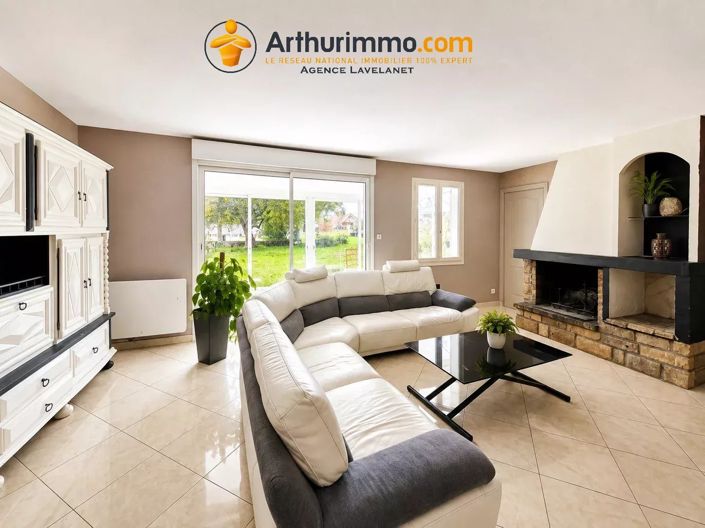 Image No.8-4 Bed House for sale