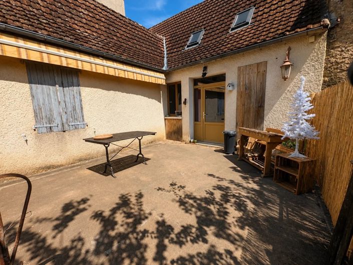 Image No.5-2 Bed House for sale