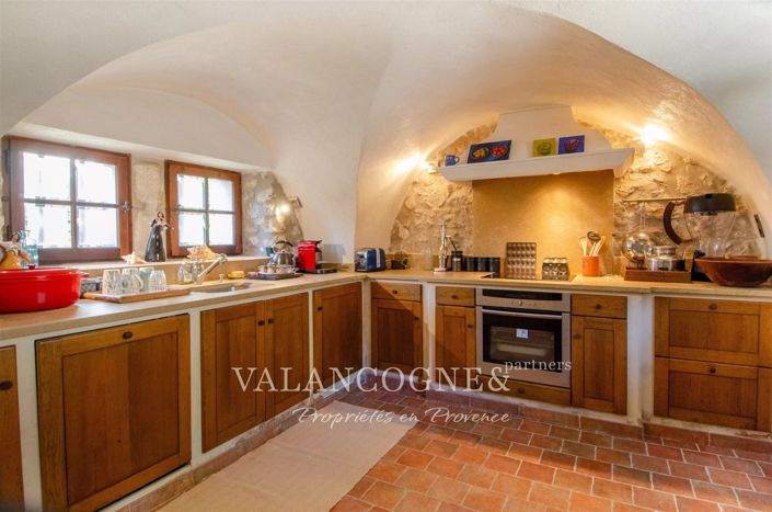 Image No.17-3 Bed House for sale