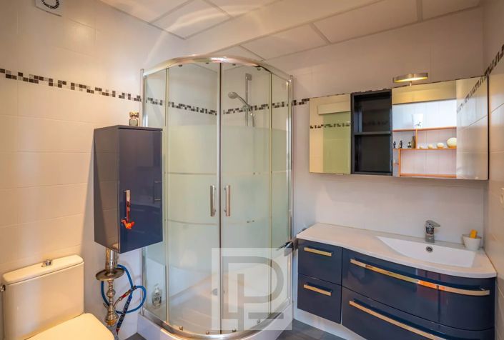Image No.13-4 Bed House for sale