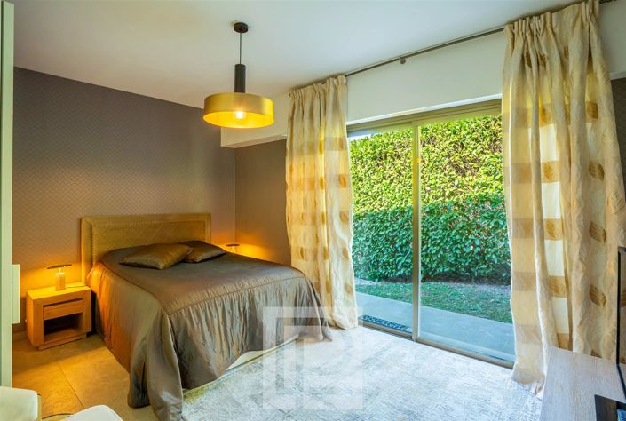 Image No.21-4 Bed House for sale