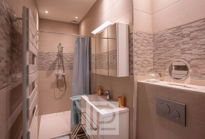 Image No.22-4 Bed House for sale