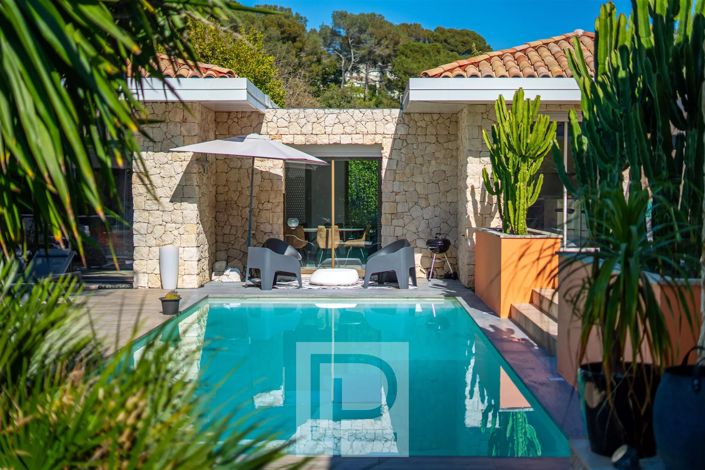 Image No.7-4 Bed House for sale