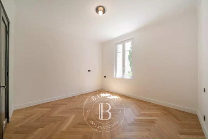 Image No.13-4 Bed Apartment for sale