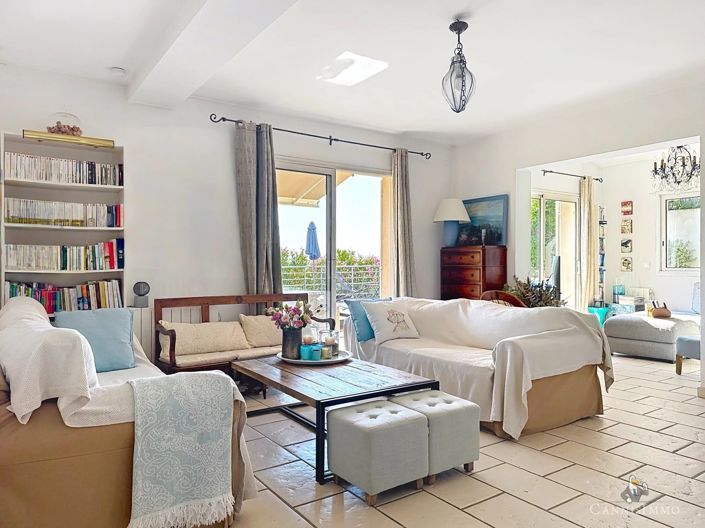 Image No.5-4 Bed House for sale