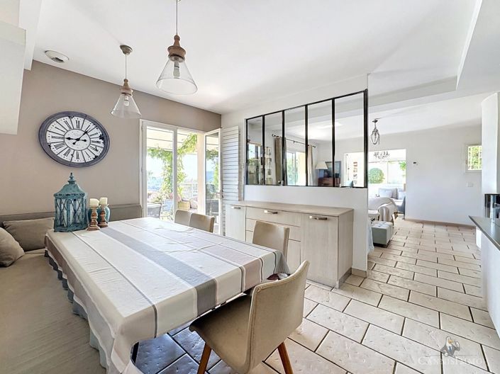 Image No.6-4 Bed House for sale