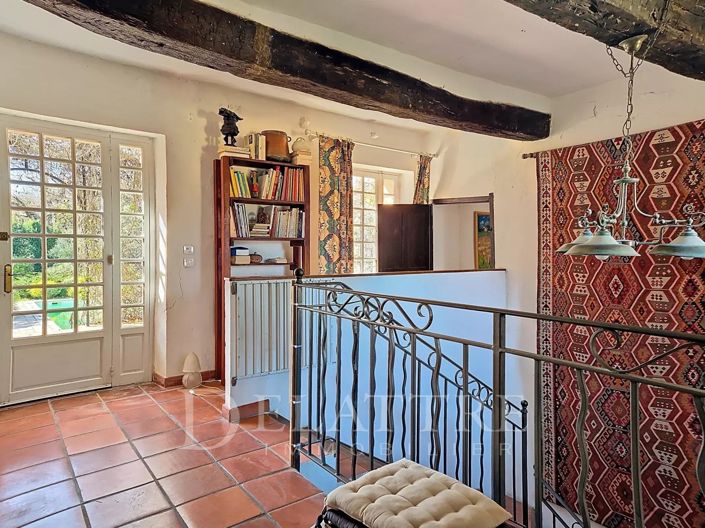 Image No.8-4 Bed House for sale