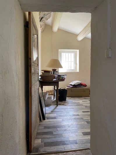 Image No.12-2 Bed House for sale