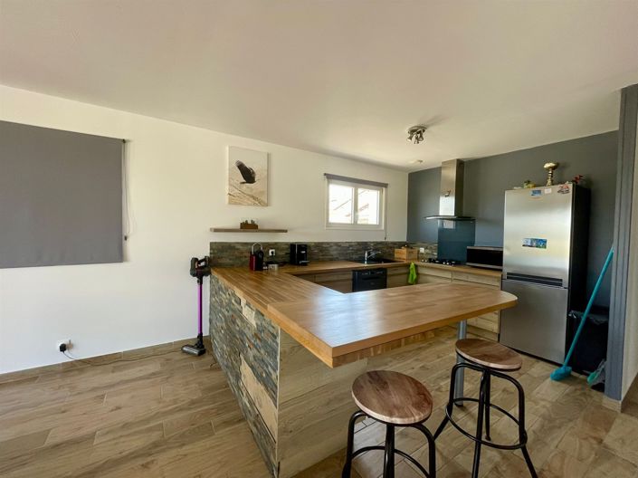 Image No.2-2 Bed House for sale