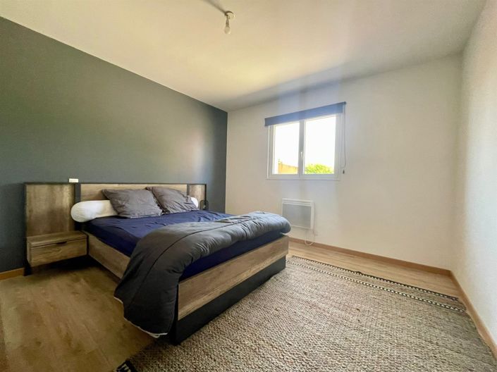 Image No.7-2 Bed House for sale