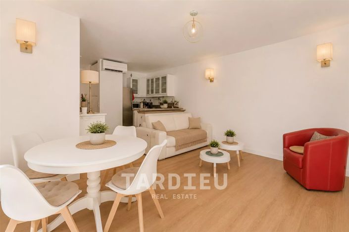 Image No.3-Appartement de 1 chambre à vendre à Saint-Tropez