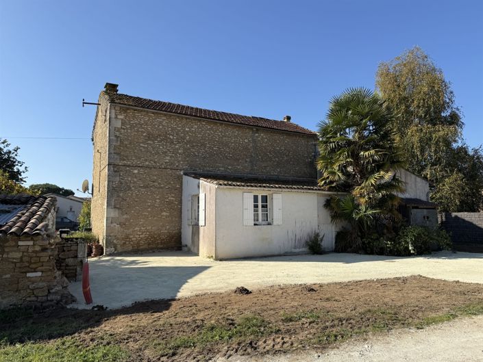 Image No.20-3 Bed House for sale