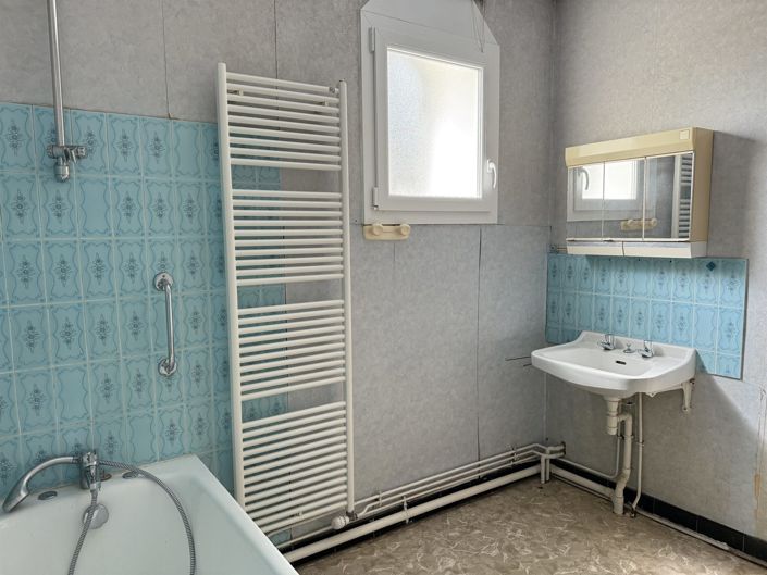 Image No.28-3 Bed House for sale