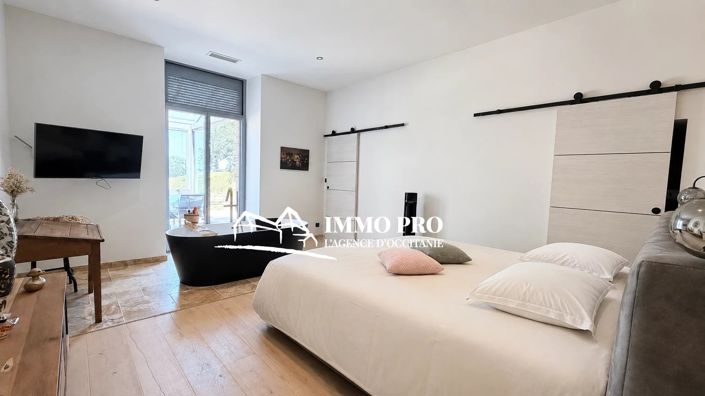 Image No.14-6 Bed House for sale