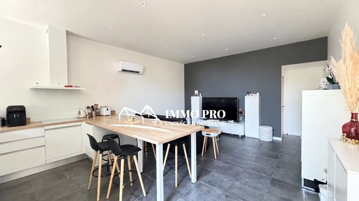 Image No.23-6 Bed House for sale