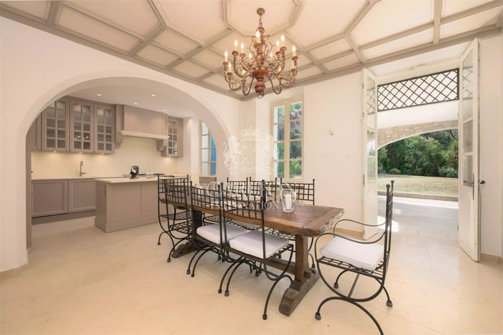 Image No.11-5 Bed House for sale