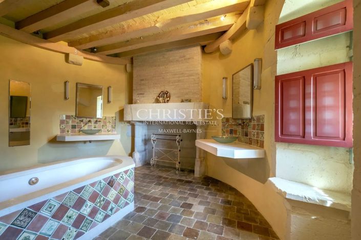 Image No.21-8 Bed House for sale