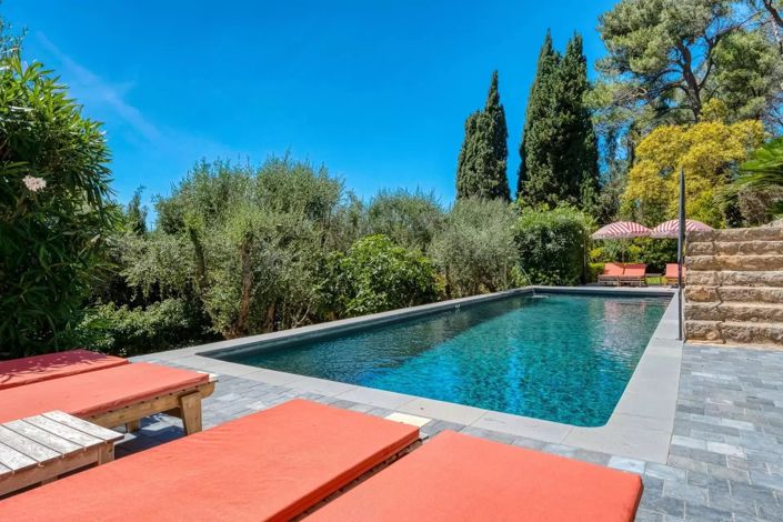 Image No.9-5 Bed House for sale