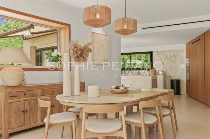Image No.7-5 Bed House for sale