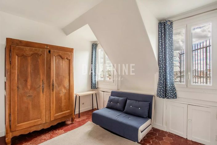 Image No.12-5 Bed Apartment for sale