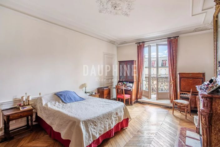 Image No.9-5 Bed Apartment for sale