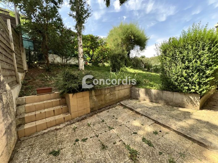 Image No.17-3 Bed House for sale