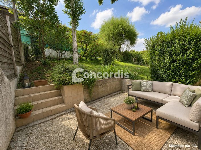Image No.18-3 Bed House for sale