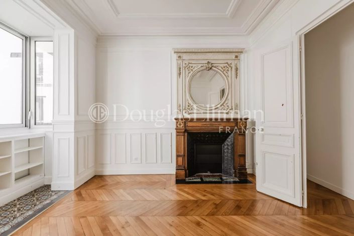 Image No.8-5 Bed Apartment for sale